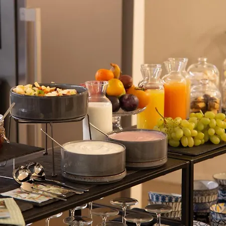 Alojamento de Acomodação e Pequeno-almoço Good Morning 4*